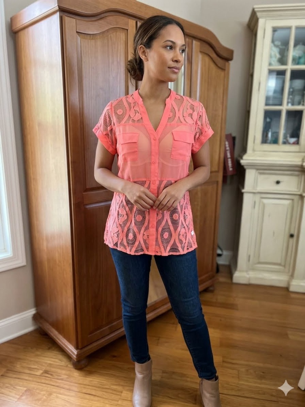 Women’s Coral Lace Button-Front Short Sleeve Blouse
